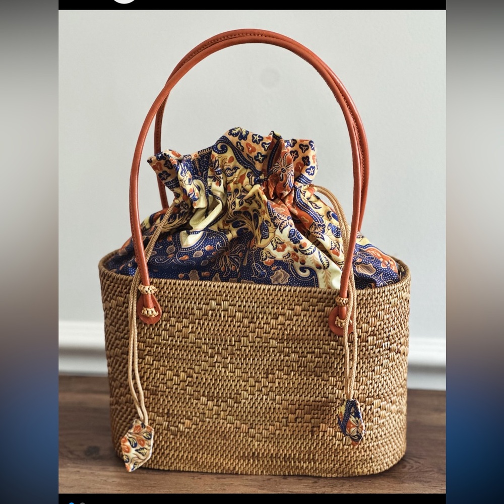 Meet your Posher, Kaila